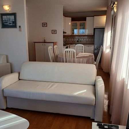 Apartments Villa Eden Преко Экстерьер фото