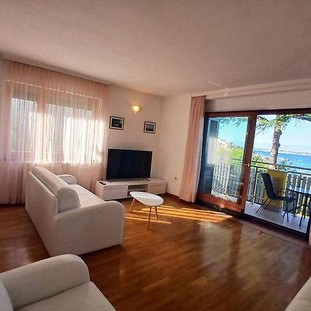 Apartments Villa Eden Преко Экстерьер фото
