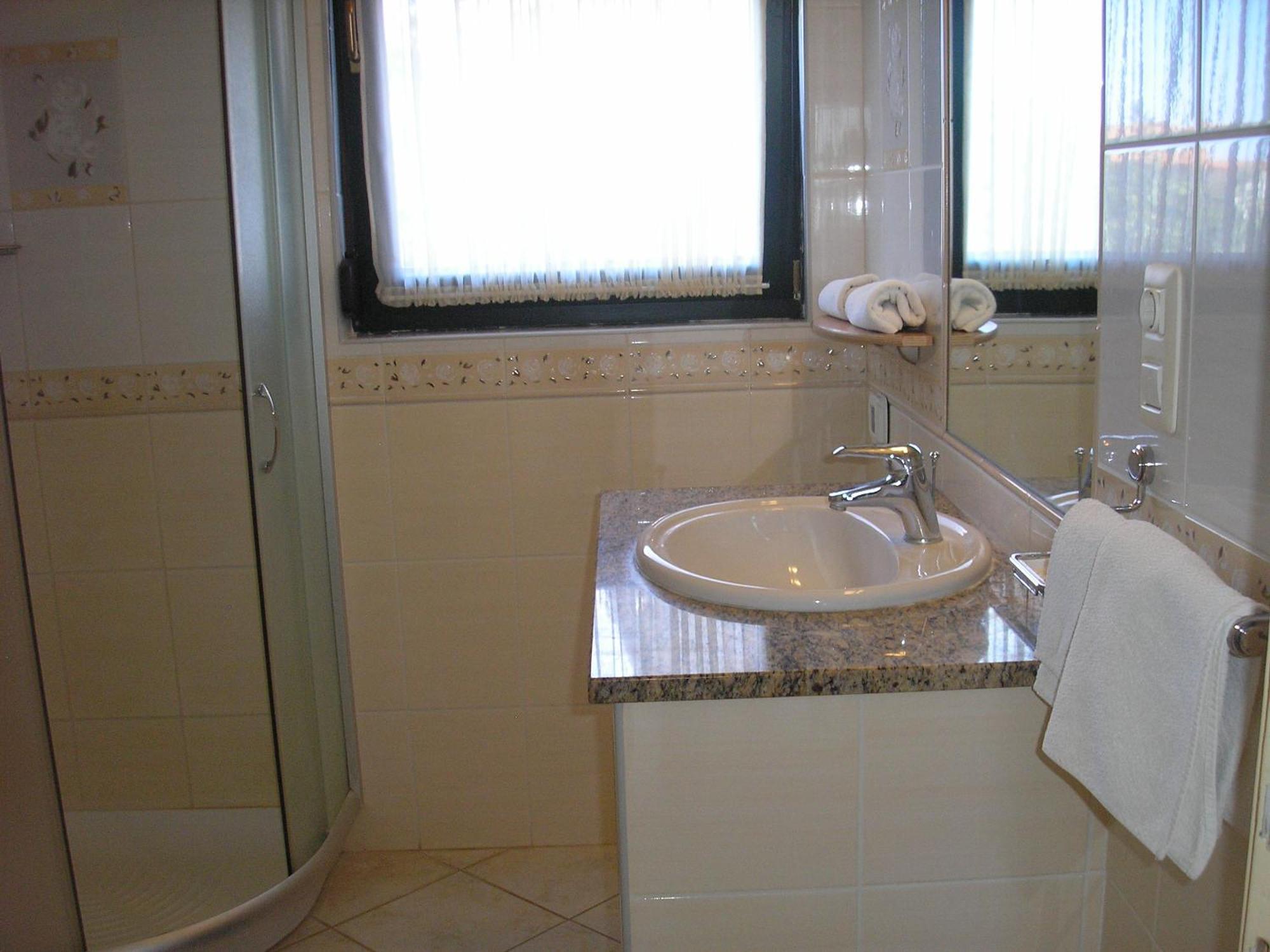Apartments Villa Eden Преко Экстерьер фото